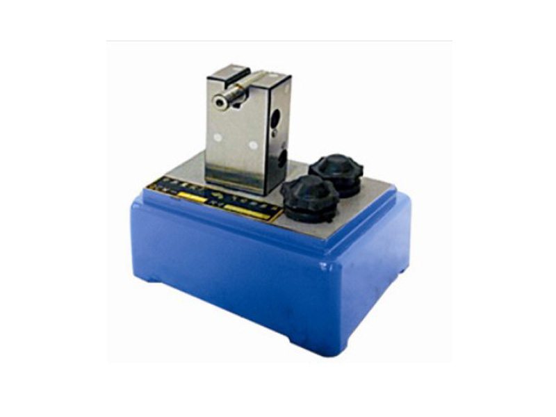 氣動外(wai)逕(jing)測(ce)頭(tou)及(ji)校(xiao)對(dui)柱(zhu)QWCS-P型(xing)(底(di)座(zuo)式(shi))