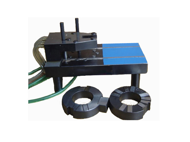 氣(qi)缸高(gao)度(du)平(ping)行(xing)度(du)測(cè)(ce)定(ding)具